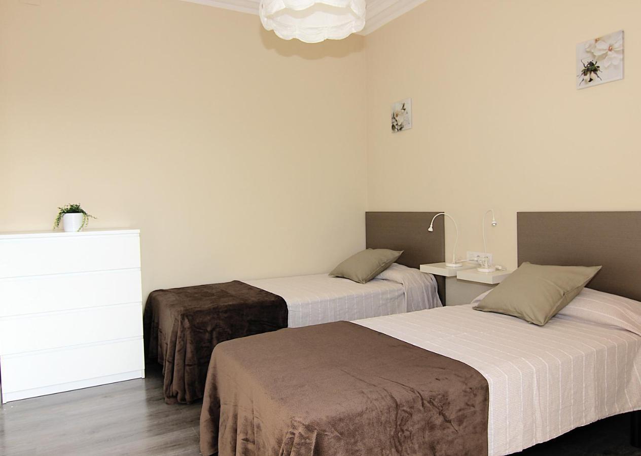 Felip - Spacious And Quiet Apartments Барселона Экстерьер фото